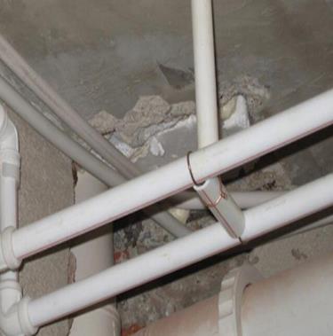 迪庆漏水维修 卫生间漏水的原因是什么？卫生间下水管漏水怎么办？